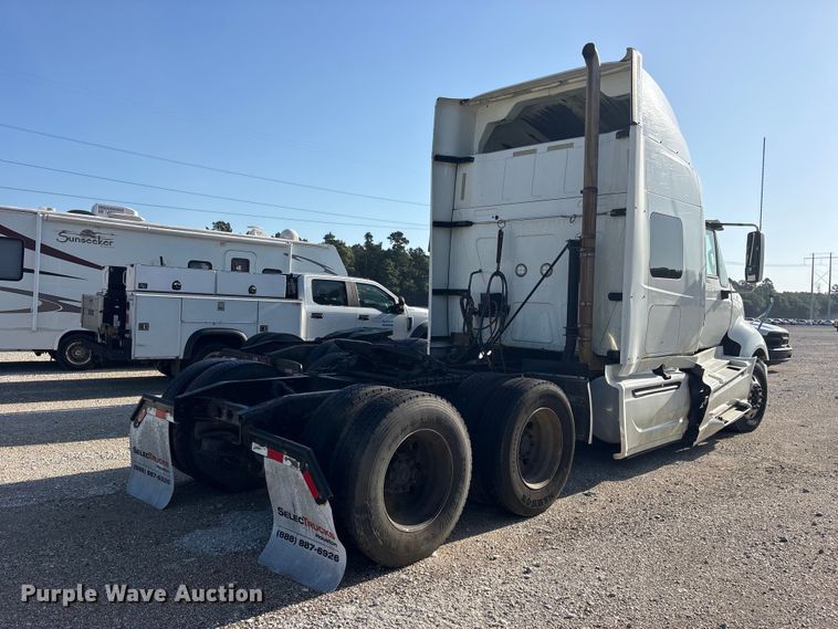 image for item YA0368 2016 International ProStar 122 semi truck