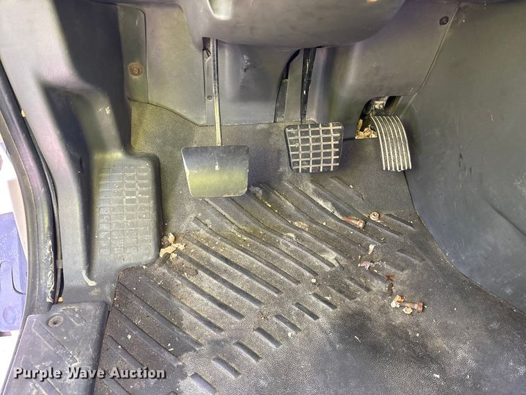 image for item YA0368 2016 International ProStar 122 semi truck