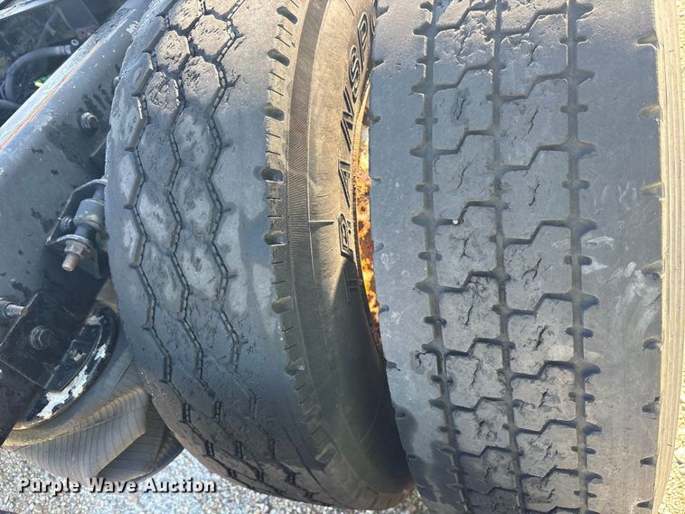image for item YA0368 2016 International ProStar 122 semi truck