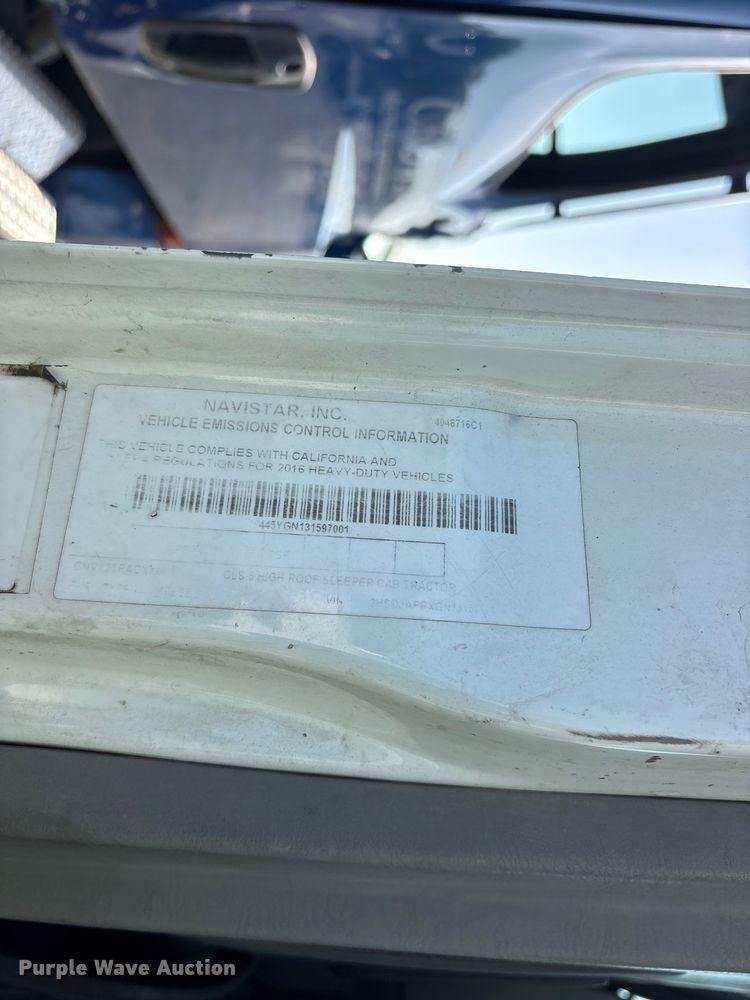 image for item YA0368 2016 International ProStar 122 semi truck