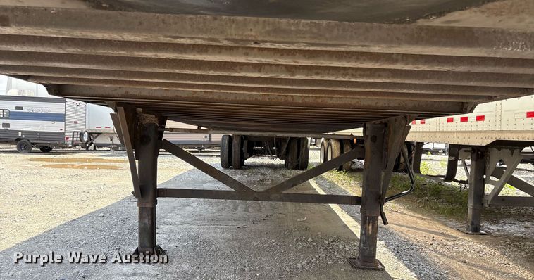 image for item YA0703 2010 Hyundai  Translead  dry van trailer