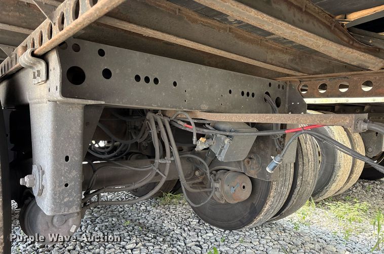 image for item YA0703 2010 Hyundai  Translead  dry van trailer