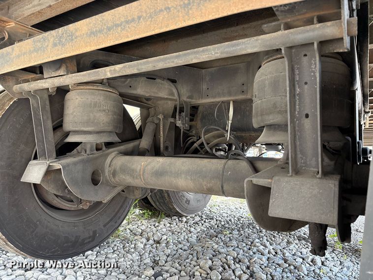 image for item YA0703 2010 Hyundai  Translead  dry van trailer
