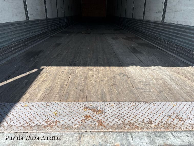 image for item YA0703 2010 Hyundai  Translead  dry van trailer