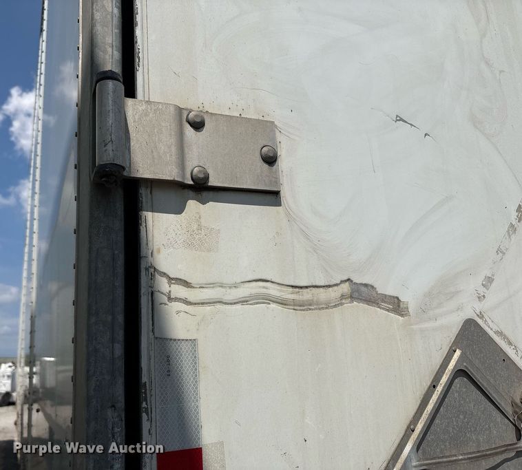 image for item YA0703 2010 Hyundai  Translead  dry van trailer