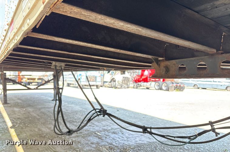 image for item YA0703 2010 Hyundai  Translead  dry van trailer