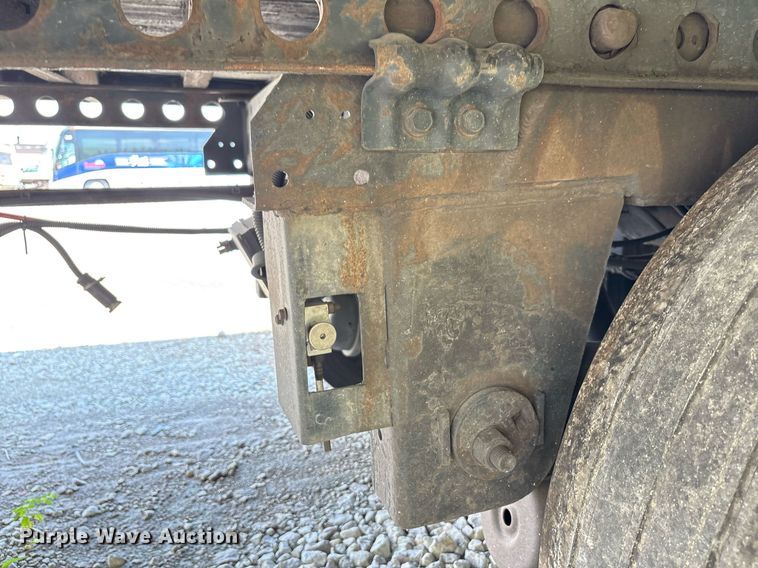 image for item YA0703 2010 Hyundai  Translead  dry van trailer