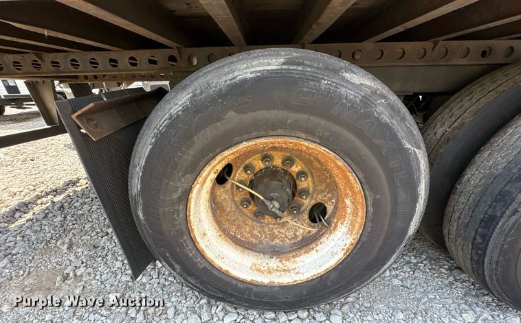 image for item YA0703 2010 Hyundai  Translead  dry van trailer