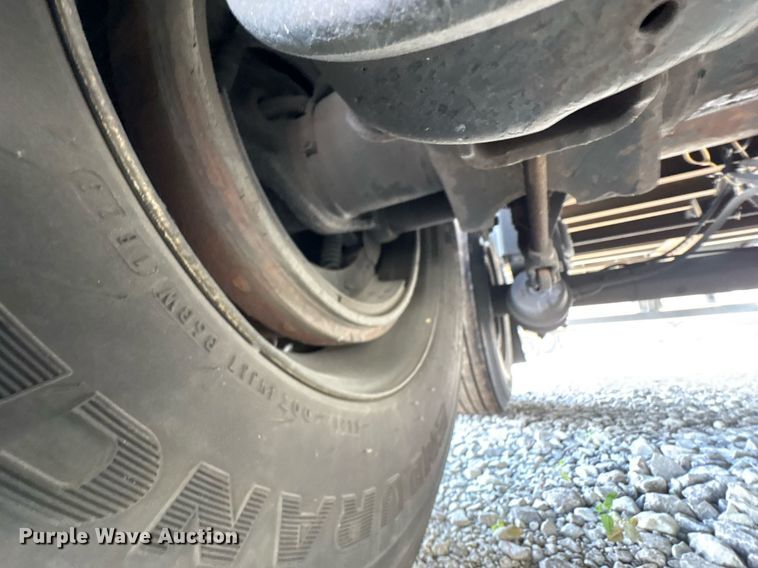 image for item YA0703 2010 Hyundai  Translead  dry van trailer