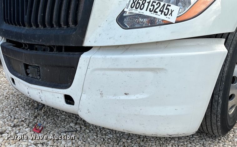 image for item YA1340 2019 International LT625 semi truck
