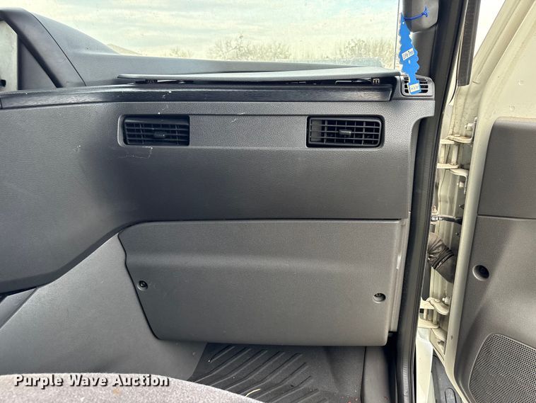 image for item YA1340 2019 International LT625 semi truck