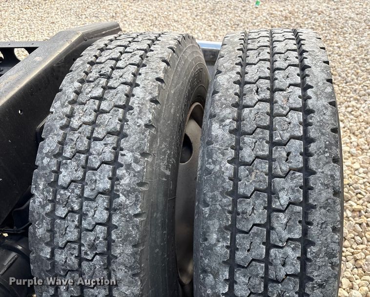 image for item YA1340 2019 International LT625 semi truck