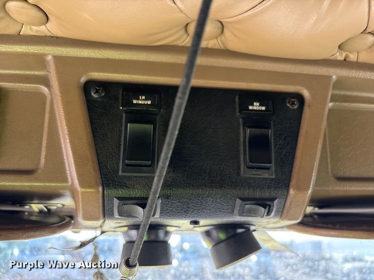 image for item YA1494 2004 Kenworth W900 semi truck