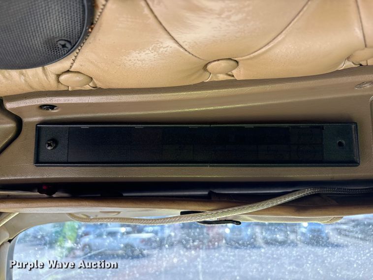 image for item YA1494 2004 Kenworth W900 semi truck