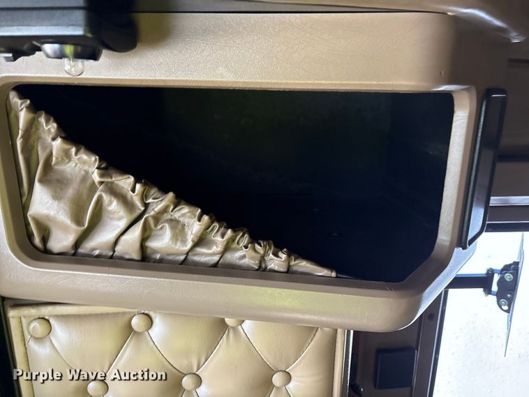 image for item YA1494 2004 Kenworth W900 semi truck