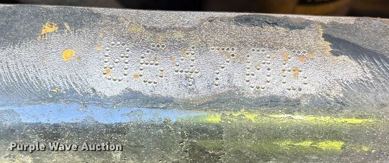 image for item YA1494 2004 Kenworth W900 semi truck