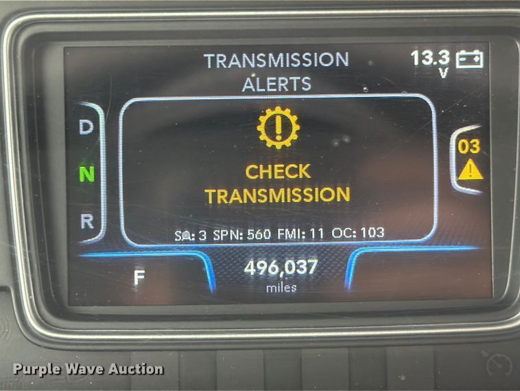 image for item YA1795 2019 International LT625 semi truck