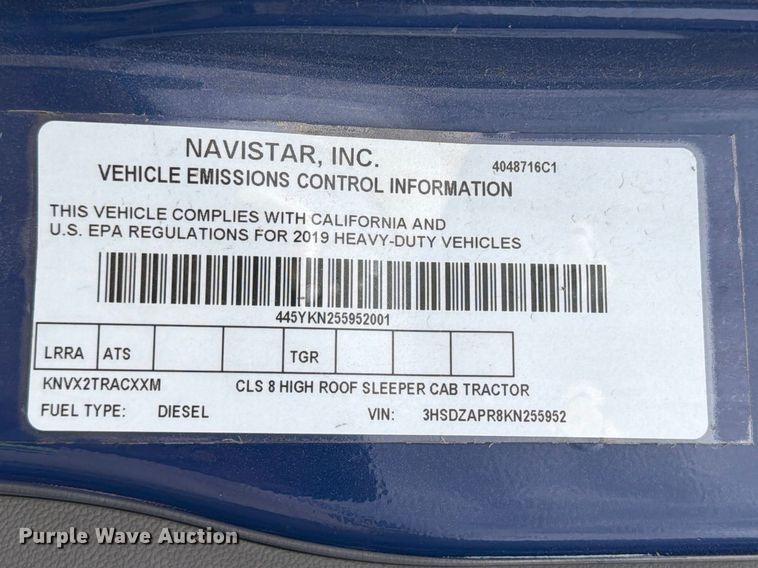 image for item YA1795 2019 International LT625 semi truck
