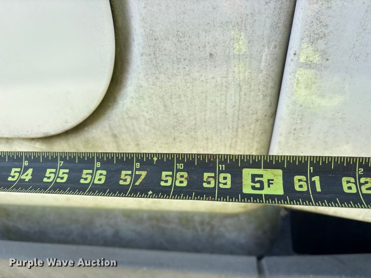 image for item YA1856 2018 Freightliner Cascadia semi truck
