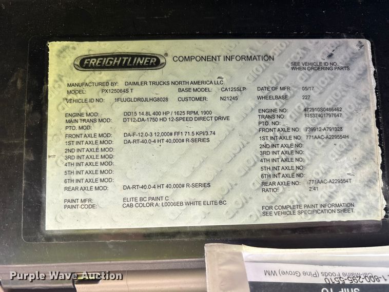 image for item YA1856 2018 Freightliner Cascadia semi truck