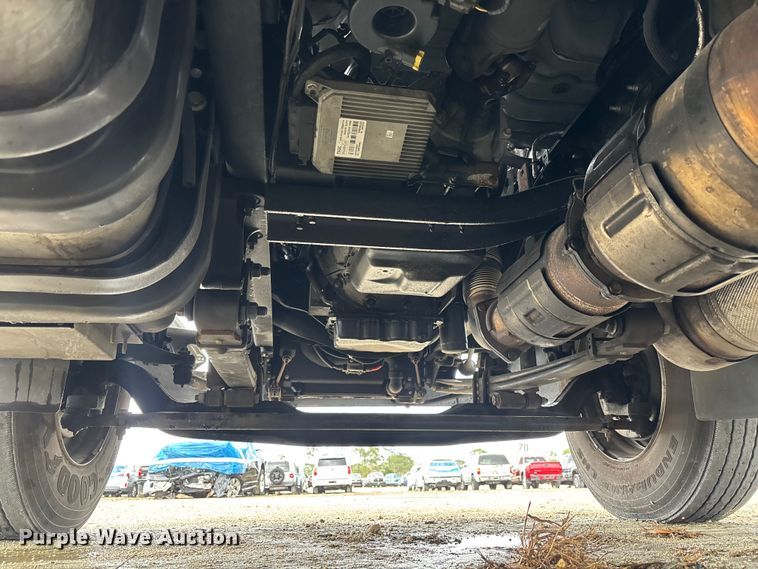 image for item YA2007 2019 Ford F750 Super Duty box truck