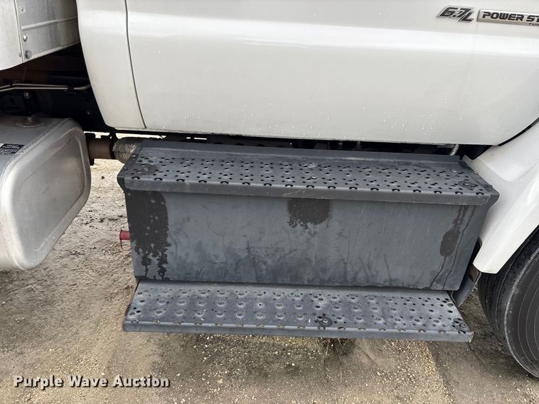 image for item YA2007 2019 Ford F750 Super Duty box truck