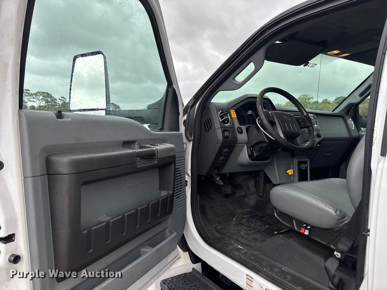 image for item YA2007 2019 Ford F750 Super Duty box truck