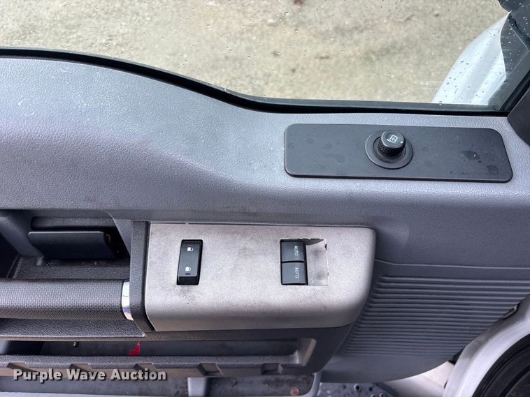 image for item YA2007 2019 Ford F750 Super Duty box truck