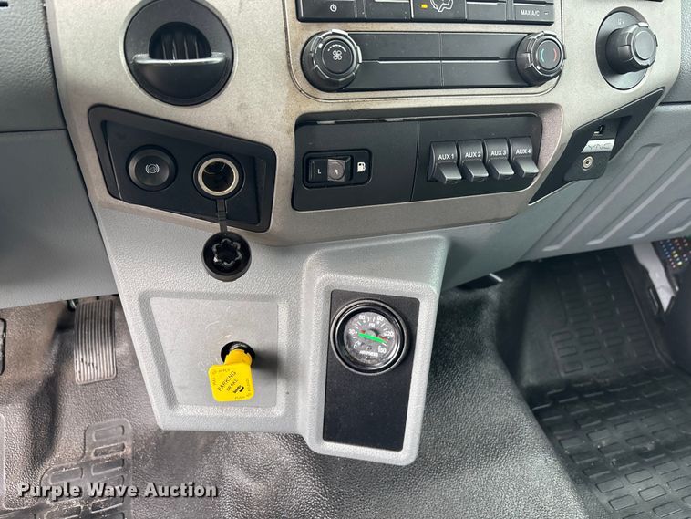 image for item YA2007 2019 Ford F750 Super Duty box truck