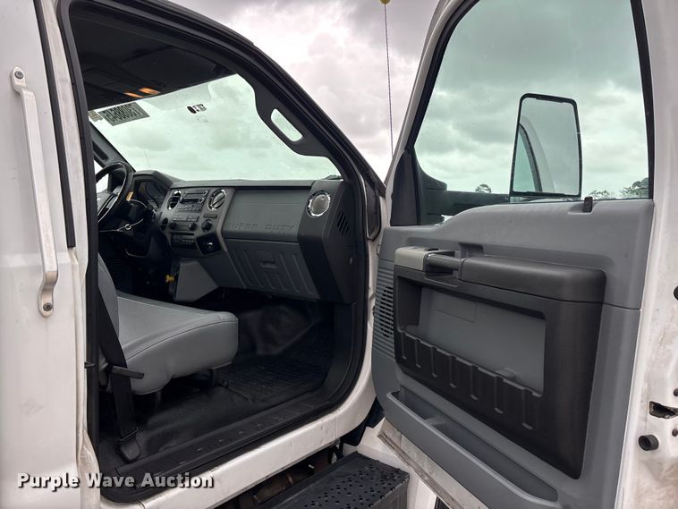 image for item YA2007 2019 Ford F750 Super Duty box truck