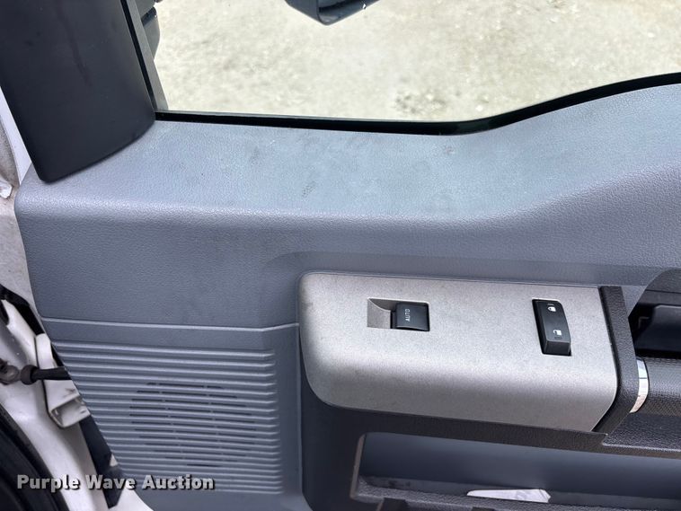 image for item YA2007 2019 Ford F750 Super Duty box truck