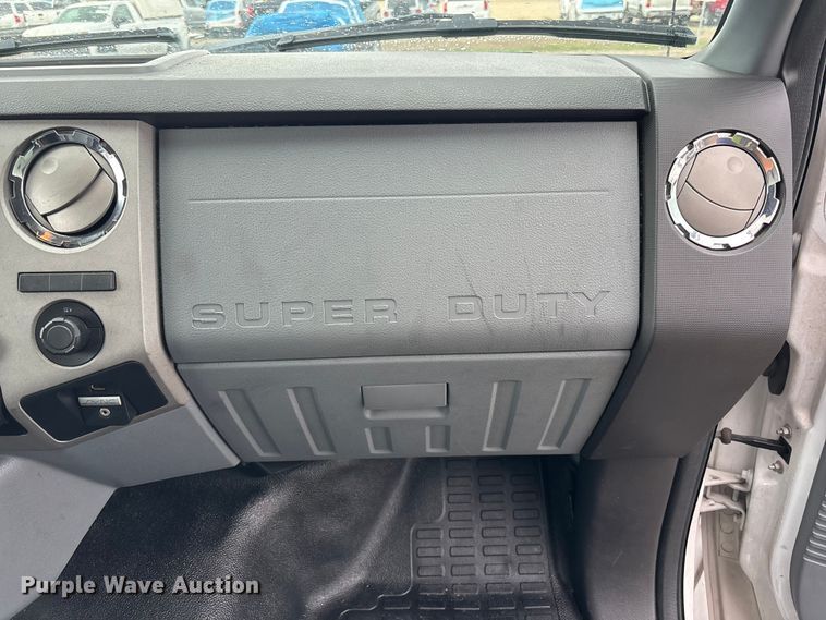 image for item YA2007 2019 Ford F750 Super Duty box truck