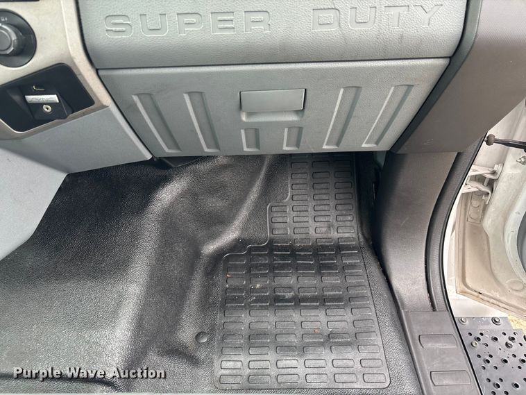 image for item YA2007 2019 Ford F750 Super Duty box truck