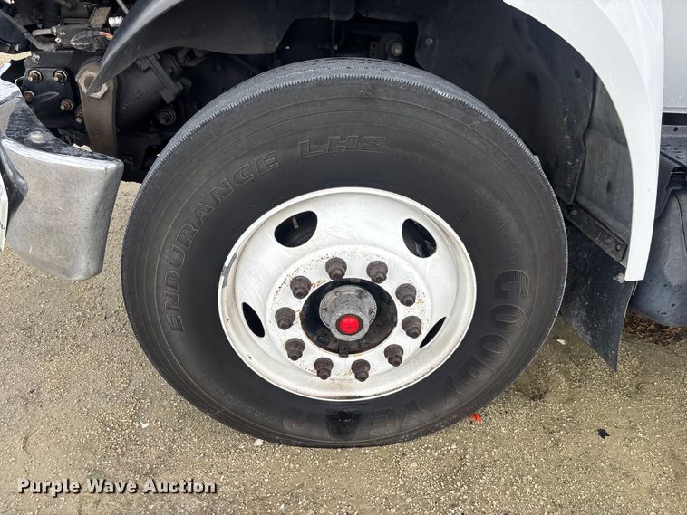 image for item YA2007 2019 Ford F750 Super Duty box truck