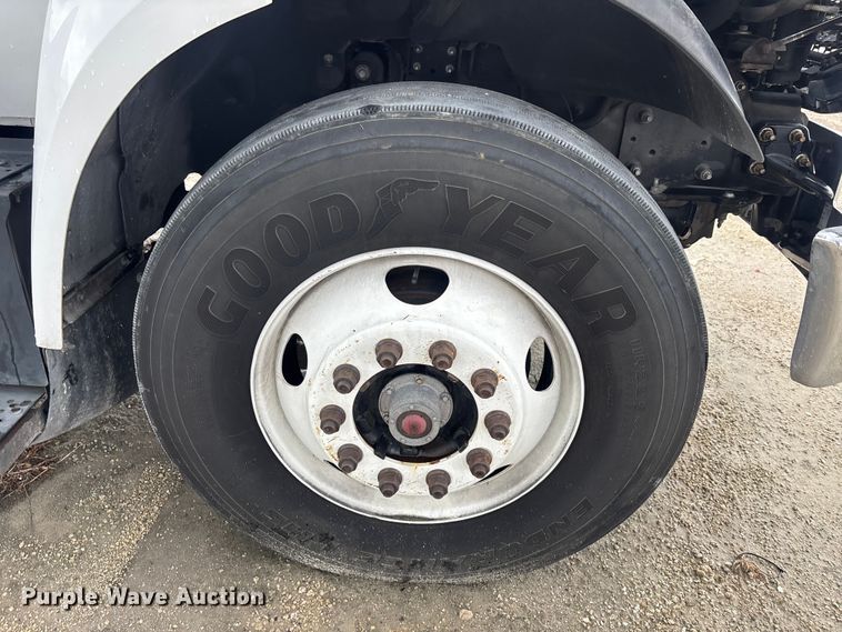 image for item YA2007 2019 Ford F750 Super Duty box truck