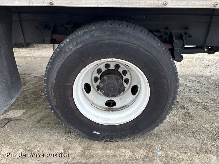 image for item YA2007 2019 Ford F750 Super Duty box truck