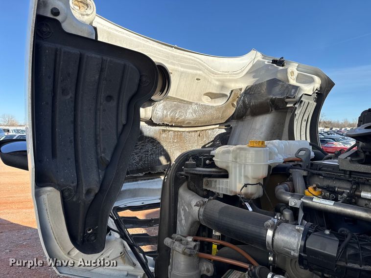 image for item YA2008 2018 Freightliner Cascadia semi truck