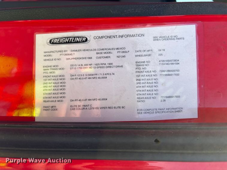 image for item YA2091 2019 Freightliner Cascadia semi truck