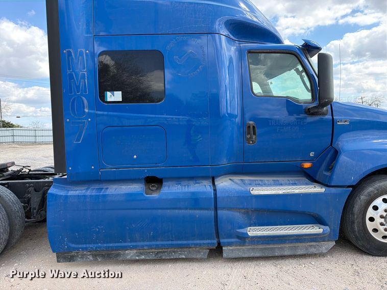 image for item YA2145 2018 International LT625 semi truck