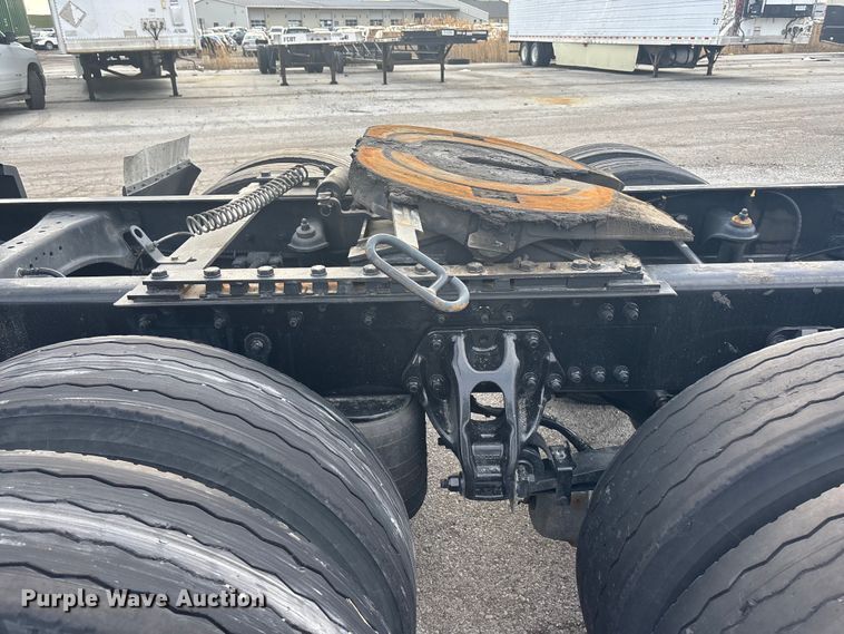 image for item YA2194 2024 Kenworth T680 semi truck