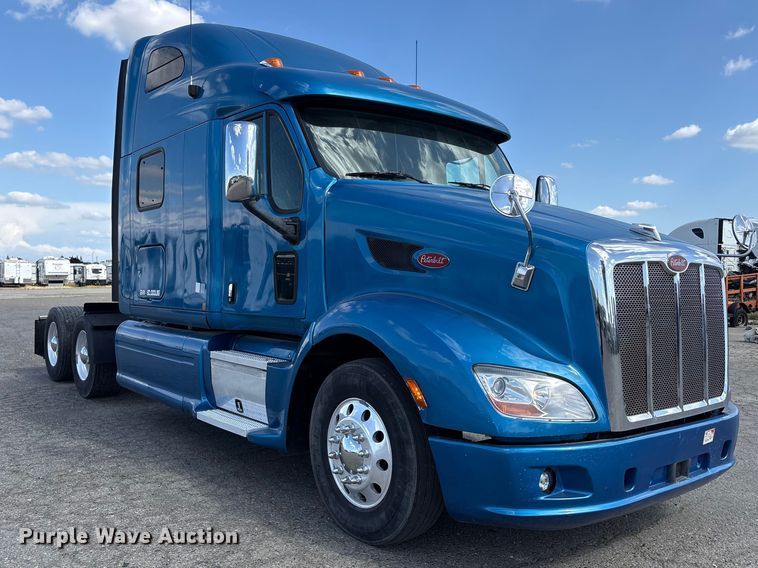 image for item YA2238 2015 Peterbilt 357 semi truck