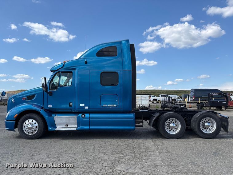 image for item YA2238 2015 Peterbilt 357 semi truck