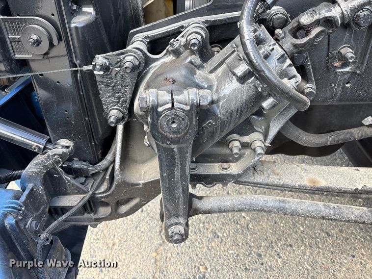 image for item YA2238 2015 Peterbilt 357 semi truck
