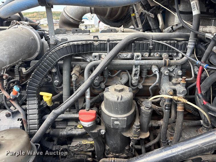 image for item YA2238 2015 Peterbilt 357 semi truck