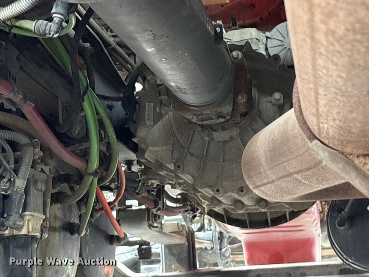 image for item YA2279 2020 International LT625 semi truck