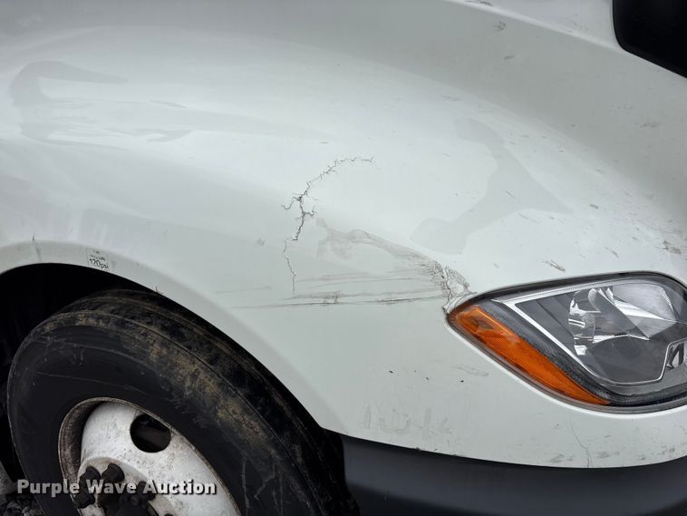 image for item YA2279 2020 International LT625 semi truck