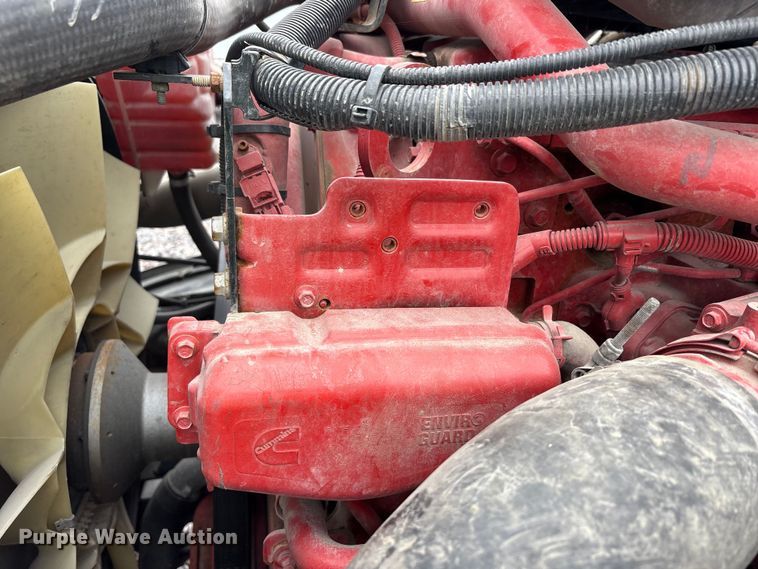 image for item YA2279 2020 International LT625 semi truck