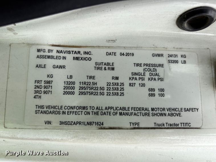 image for item YA2279 2020 International LT625 semi truck