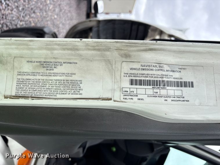image for item YA2279 2020 International LT625 semi truck