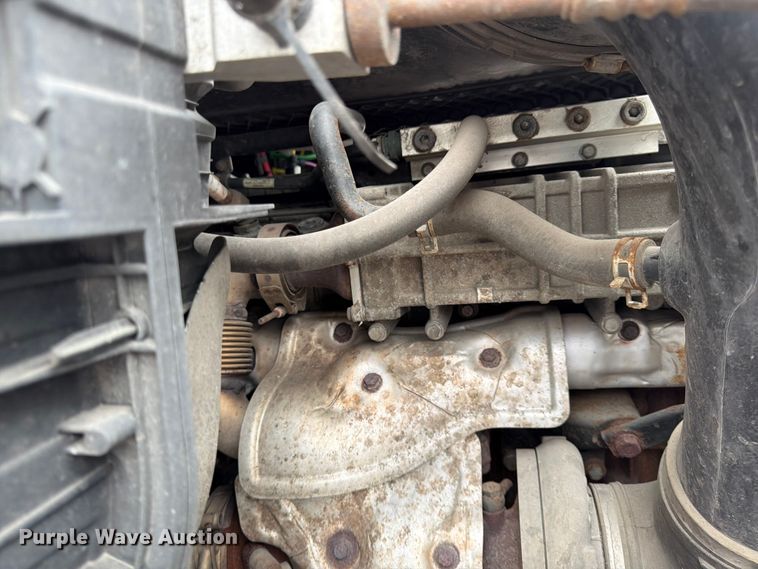 image for item YA2298 2017 Freightliner  Cascadia semi truck